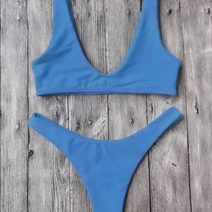 NWOT Ocean Blue High Cut Bikini Set